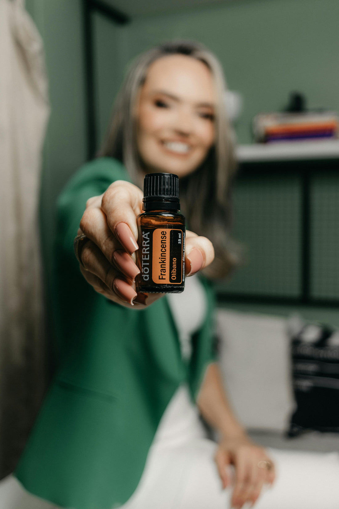Frankincense Essential Oil: Grounding, Healing, and Timeless Wellness 🌌✨